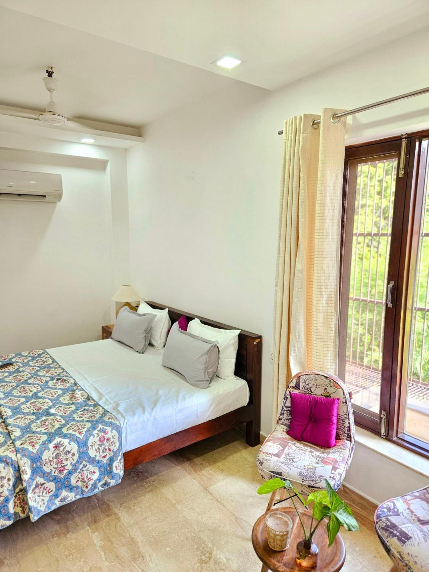 South Delhi, Artistic 4Bhk Home - Vasant Kunj By Maple Key Stays New Delhi Exterior photo