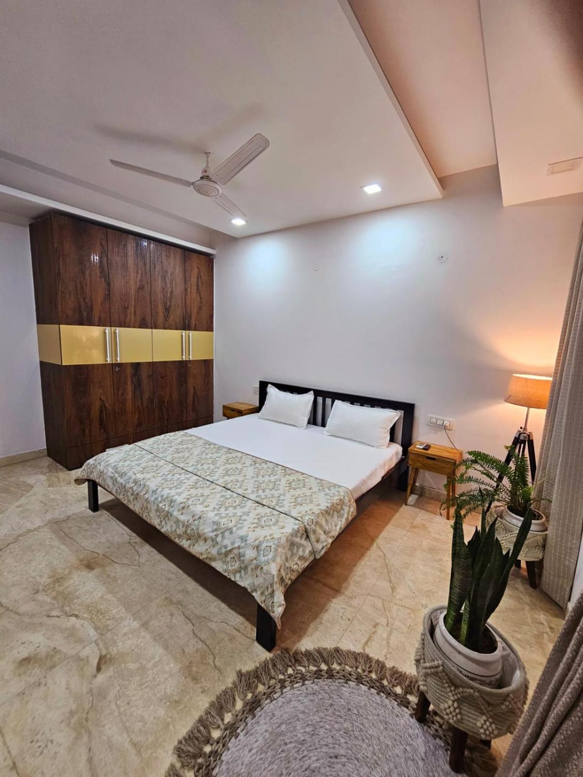 South Delhi, Artistic 4Bhk Home - Vasant Kunj By Maple Key Stays New Delhi Exterior photo