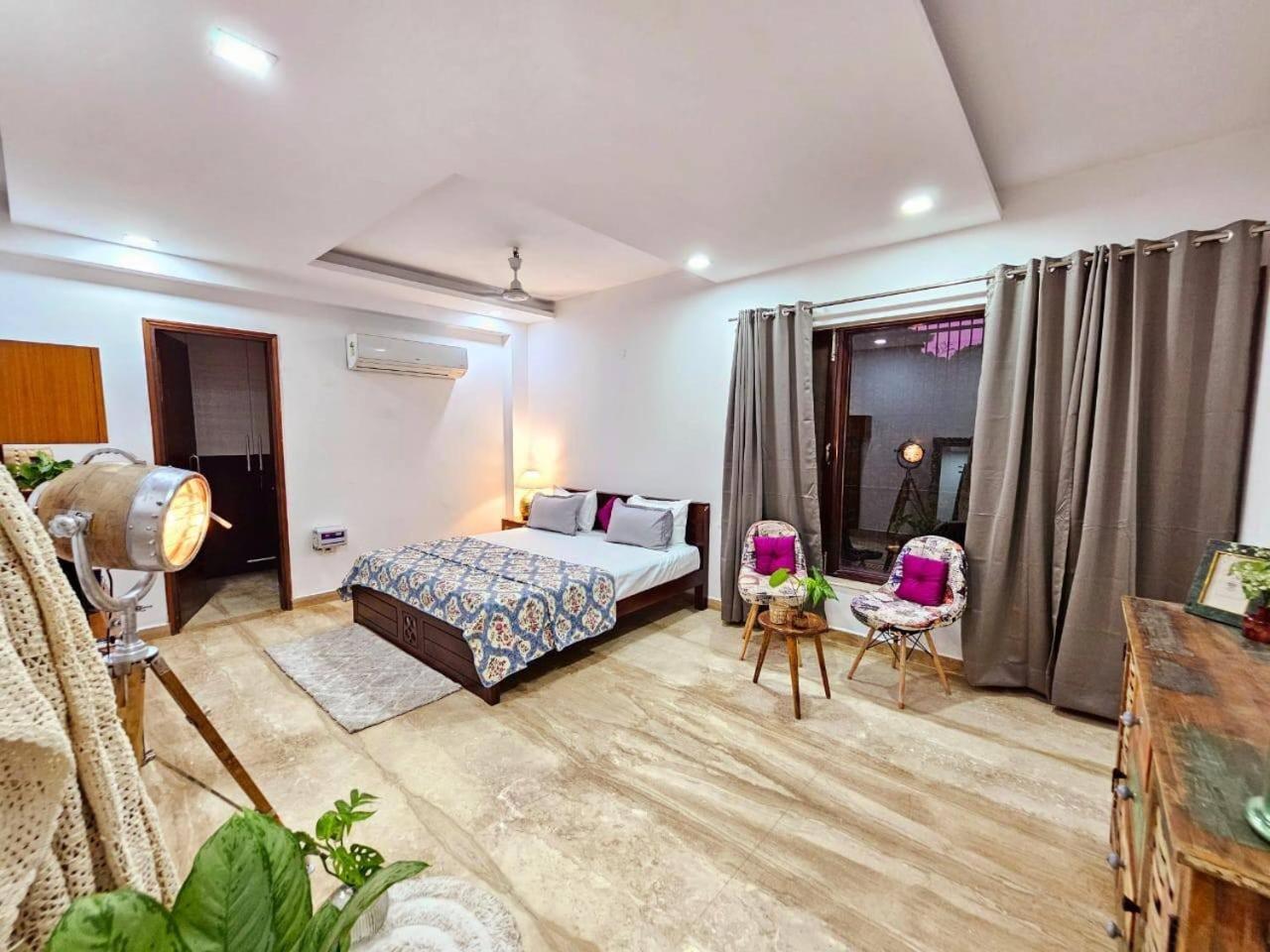 South Delhi, Artistic 4Bhk Home - Vasant Kunj By Maple Key Stays New Delhi Exterior photo